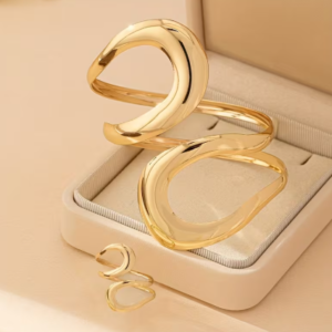 Set de anillo y brazalete geométrico